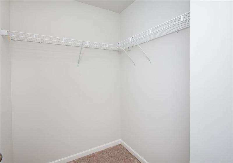 Image for property 2539 Hedgeway Circle, Kennesaw, GA 30144