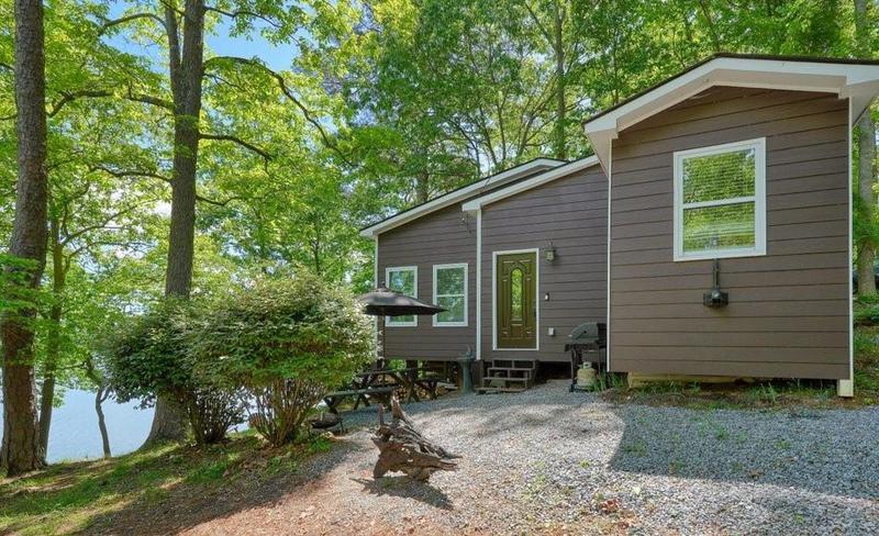 Image for property 7 Yachting Way, Acworth, GA 30102