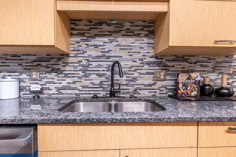 Image for property 6851 Roswell Road A-12, Atlanta, GA 30328