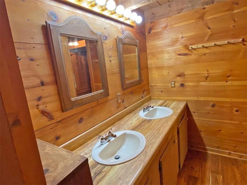 Image for property 802 Pine Knot Drive, Cleveland, GA 30528