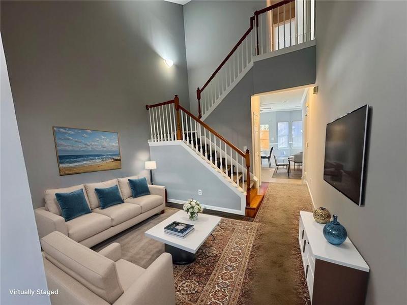 Image for property 2572 Laurel Circle, Atlanta, GA 30311