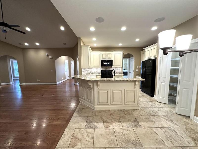 Image for property 40 Powell Road, Adairsville, GA 30103