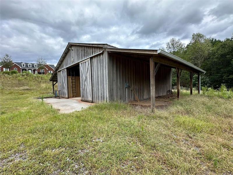 Image for property 40 Powell Road, Adairsville, GA 30103