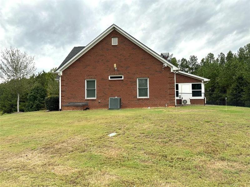 Image for property 40 Powell Road, Adairsville, GA 30103