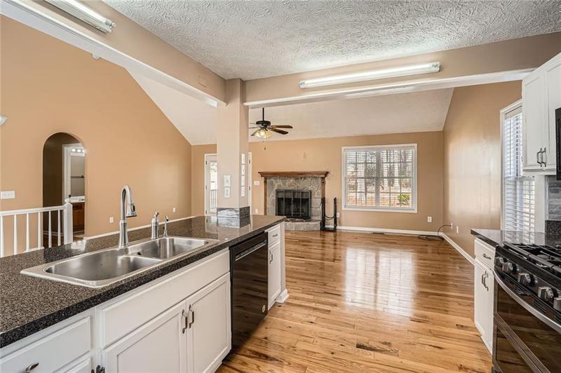 Image for property 13 Cliff Court, Villa Rica, GA 30180