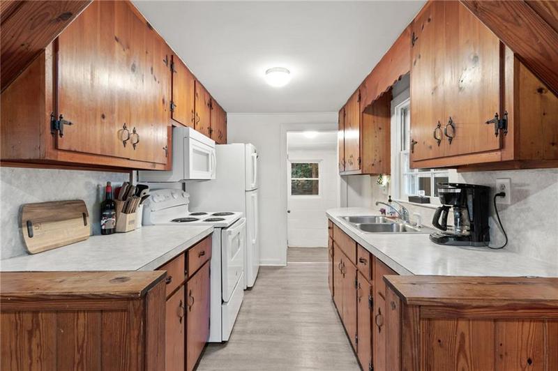 Image for property 137 Beech Street, Roswell, GA 30075