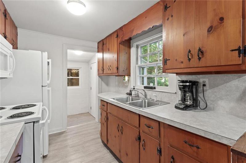 Image for property 137 Beech Street, Roswell, GA 30075