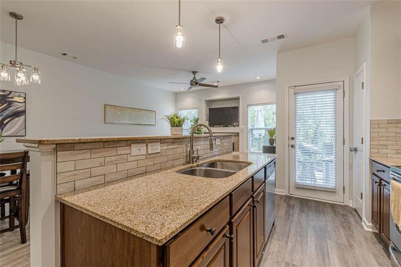 Image for property 469 TUFTON Trail, Atlanta, GA 30354