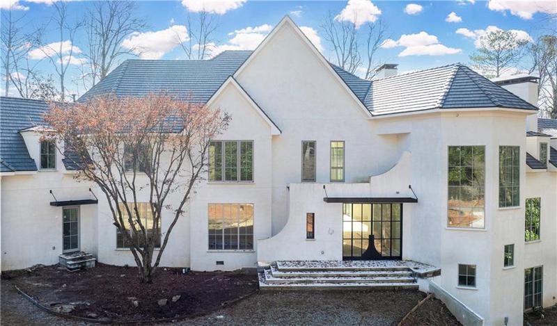 Image for property 1890 Paces Ferry Road, Atlanta, GA 30327