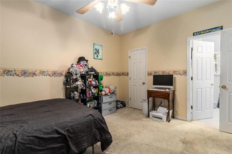 Image for property 170 Shady Court, La Fayette, GA 30728