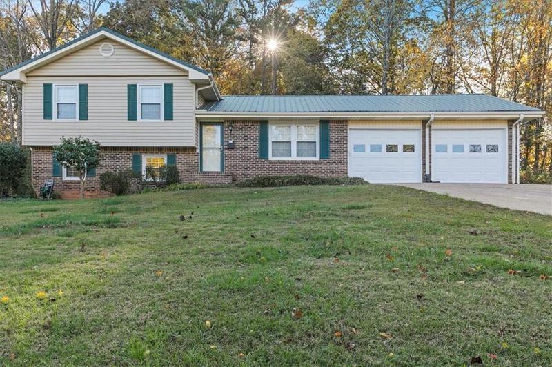 Image for property 6166 Laurel Wood Trail, Flowery Branch, GA 30542