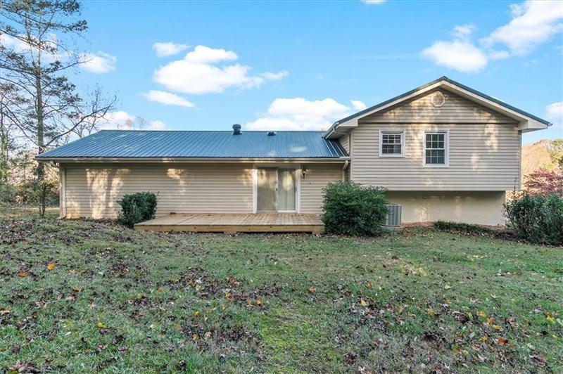 Image for property 6166 Laurel Wood Trail, Flowery Branch, GA 30542