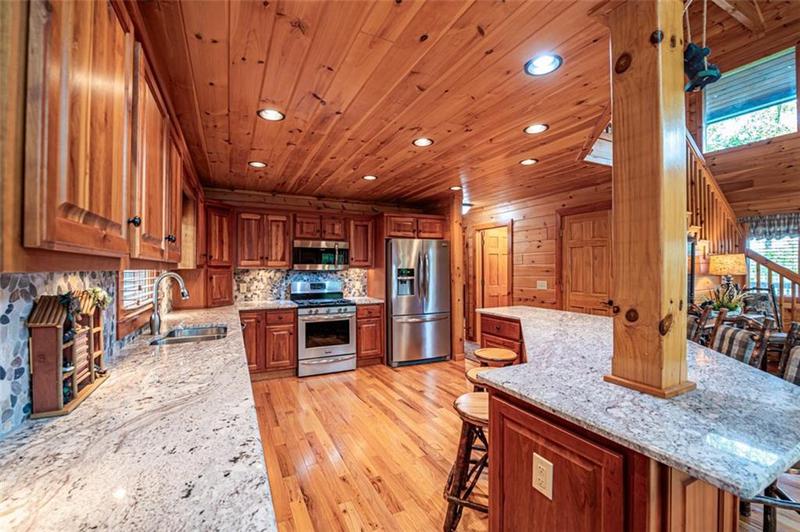 Image for property 56 Kennebec Drive, Mineral Bluff, GA 30559