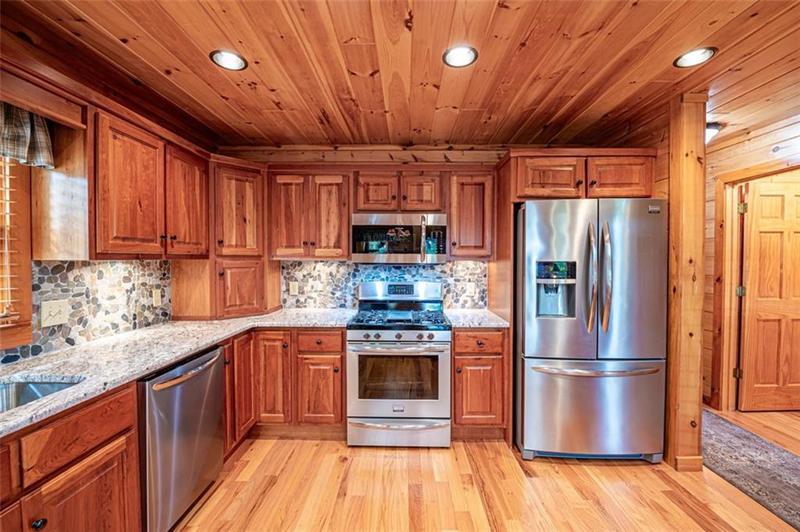 Image for property 56 Kennebec Drive, Mineral Bluff, GA 30559