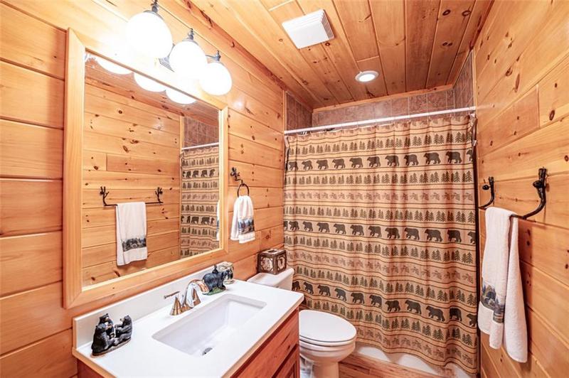 Image for property 56 Kennebec Drive, Mineral Bluff, GA 30559