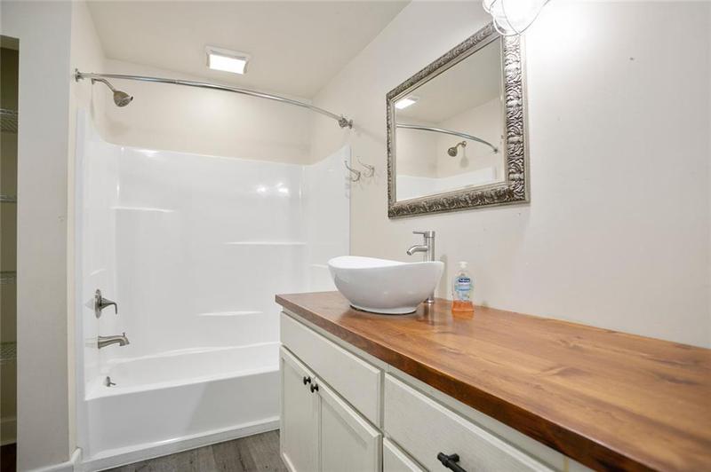 Image for property 1830 Lost Mountain Road, Powder Springs, GA 30127