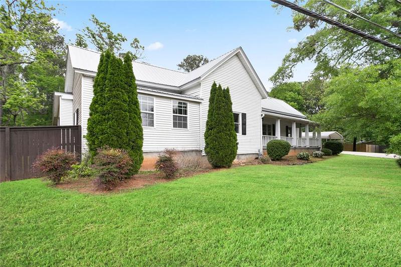 Image for property 1830 Lost Mountain Road, Powder Springs, GA 30127