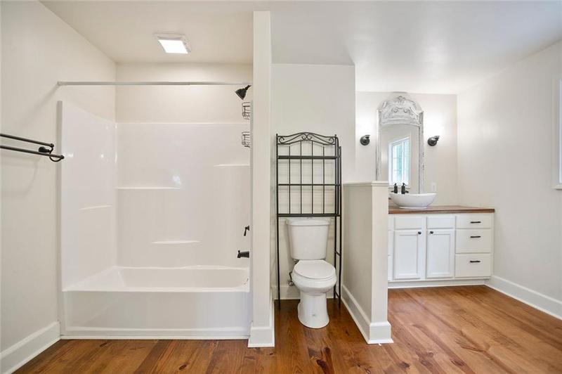 Image for property 1830 Lost Mountain Road, Powder Springs, GA 30127