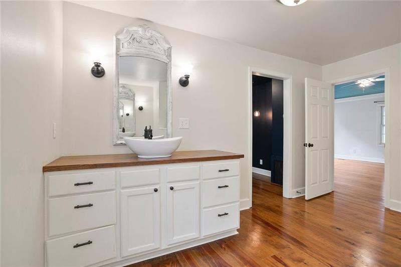 Image for property 1830 Lost Mountain Road, Powder Springs, GA 30127