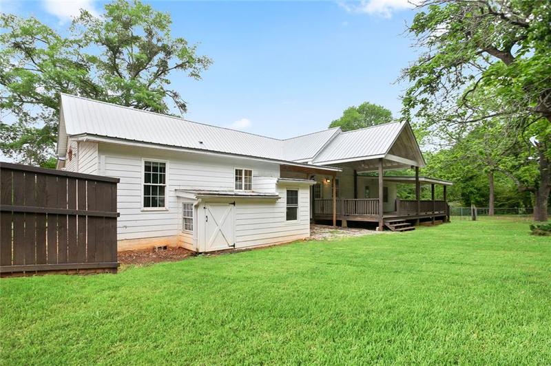 Image for property 1830 Lost Mountain Road, Powder Springs, GA 30127