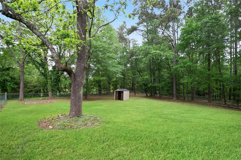 Image for property 1830 Lost Mountain Road, Powder Springs, GA 30127