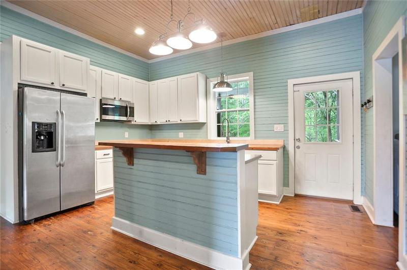 Image for property 1830 Lost Mountain Road, Powder Springs, GA 30127