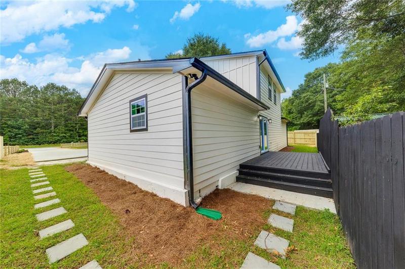 Image for property 194 Cardinal Boulevard, Calhoun, GA 30701