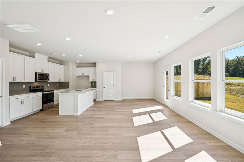 Image for property 2761 Hawthorne Way, College Park, GA 30337
