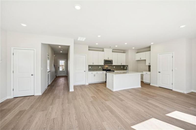 Image for property 2761 Hawthorne Way, College Park, GA 30337