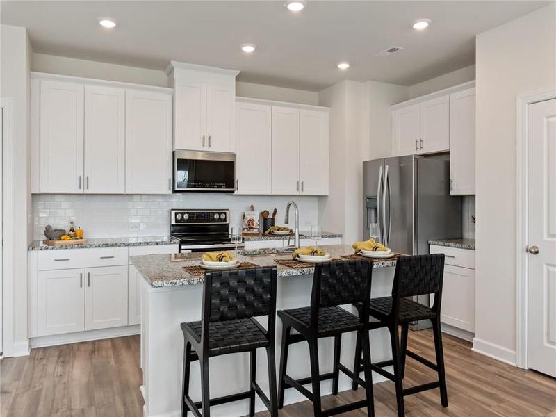 Image for property 2761 Hawthorne Way, College Park, GA 30337