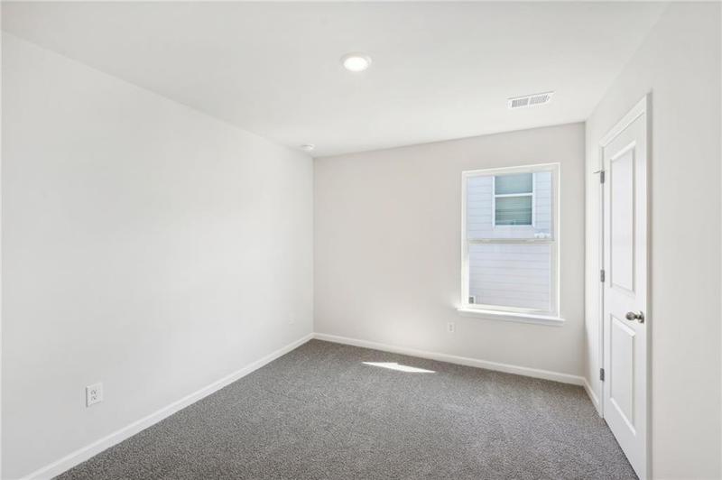 Image for property 2761 Hawthorne Way, College Park, GA 30337