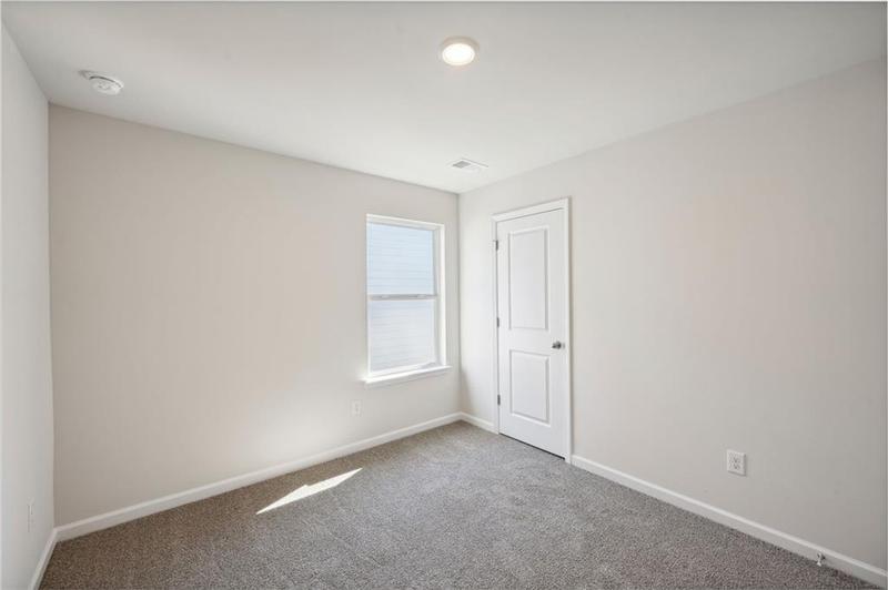Image for property 2761 Hawthorne Way, College Park, GA 30337