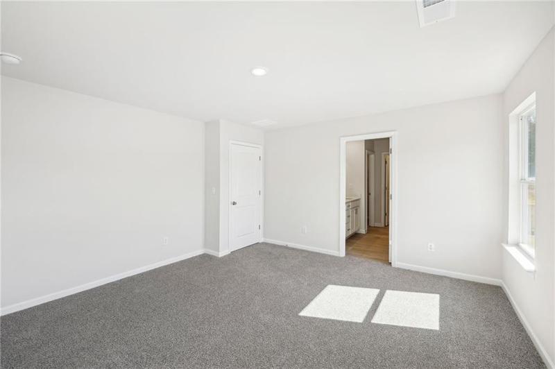 Image for property 2761 Hawthorne Way, College Park, GA 30337