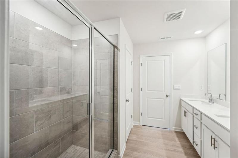 Image for property 2761 Hawthorne Way, College Park, GA 30337