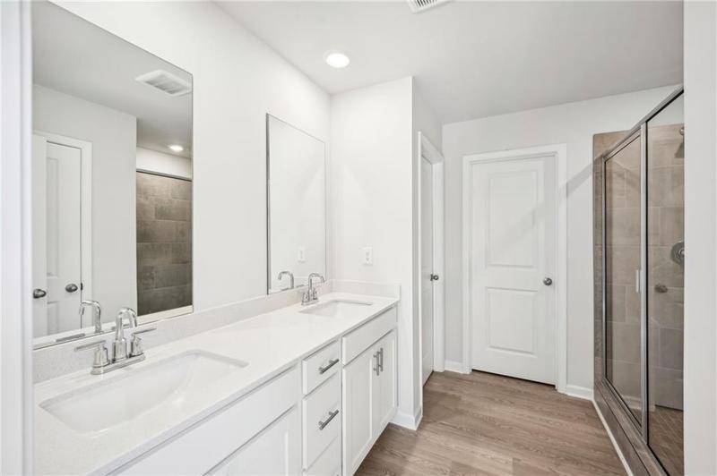 Image for property 2761 Hawthorne Way, College Park, GA 30337