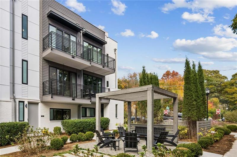 Image for property 450 Plateau Place, Atlanta, GA 30309