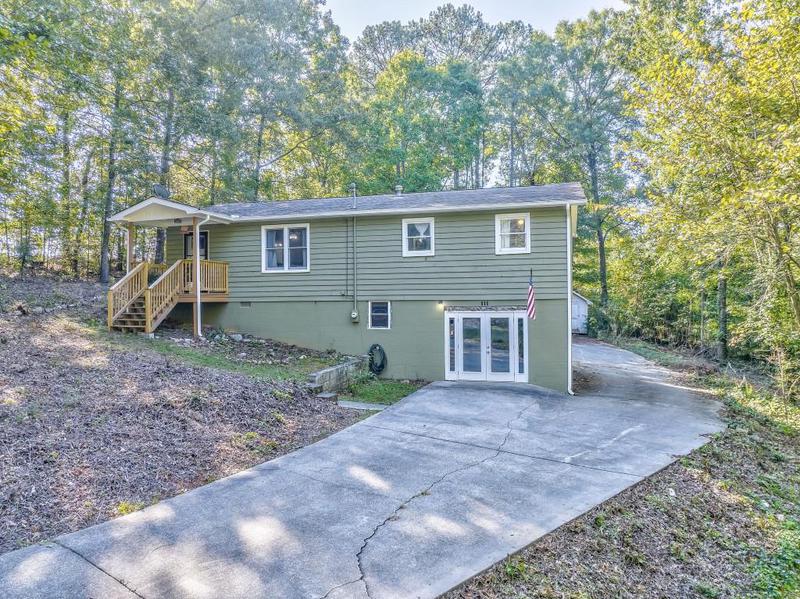 Image for property 111 Sylvan Drive, Calhoun, GA 30701