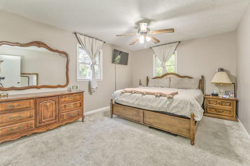 Image for property 111 Sylvan Drive, Calhoun, GA 30701