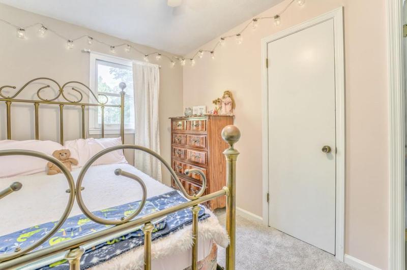 Image for property 111 Sylvan Drive, Calhoun, GA 30701