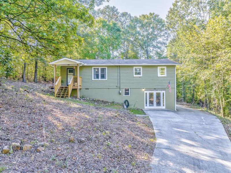 Image for property 111 Sylvan Drive, Calhoun, GA 30701