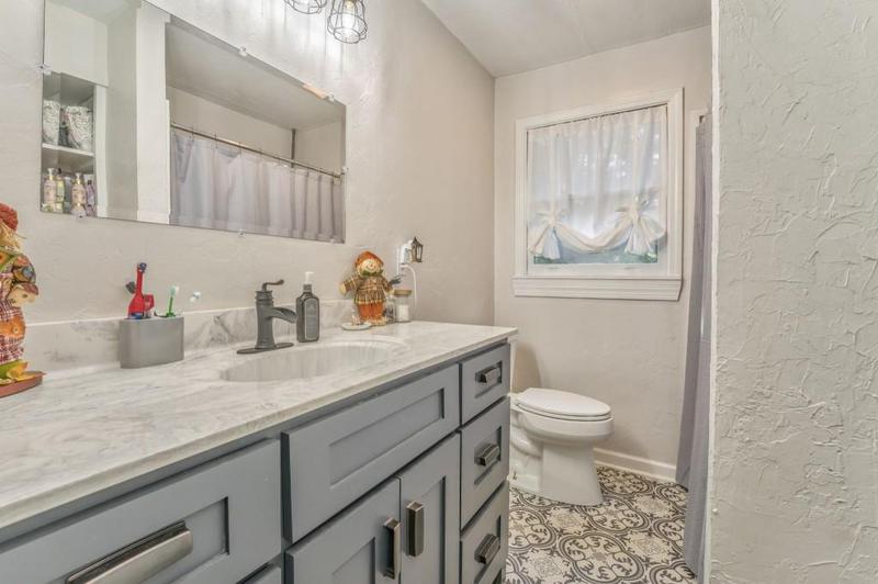 Image for property 111 Sylvan Drive, Calhoun, GA 30701