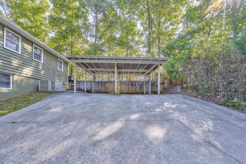 Image for property 111 Sylvan Drive, Calhoun, GA 30701