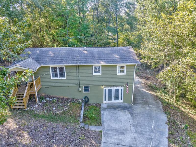 Image for property 111 Sylvan Drive, Calhoun, GA 30701