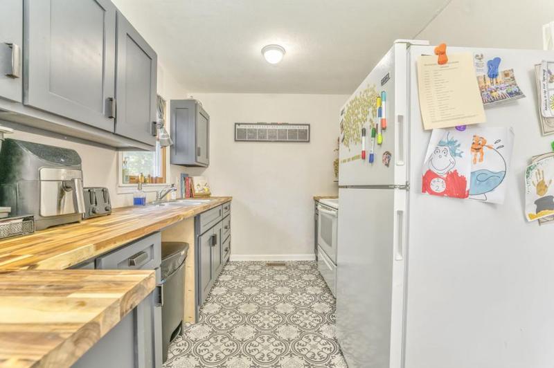 Image for property 111 Sylvan Drive, Calhoun, GA 30701