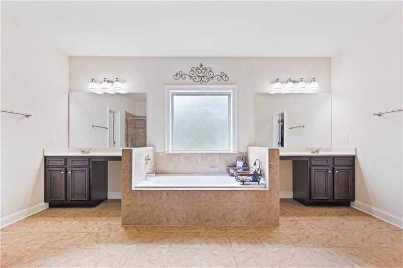 Image for property 4079 Dinmont Chase, South Fulton, GA 30349