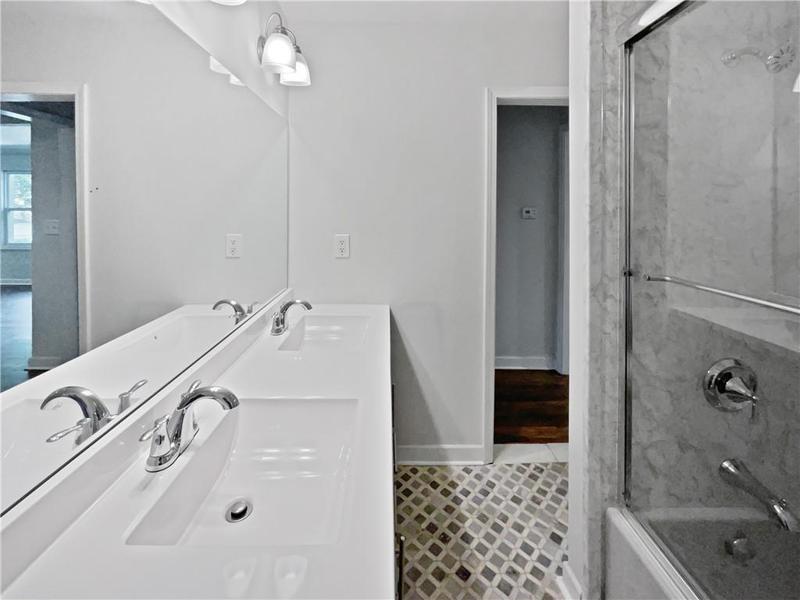 Image for property 2122 Belhaven Lane, Atlanta, GA 30315