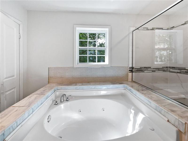 Image for property 2122 Belhaven Lane, Atlanta, GA 30315