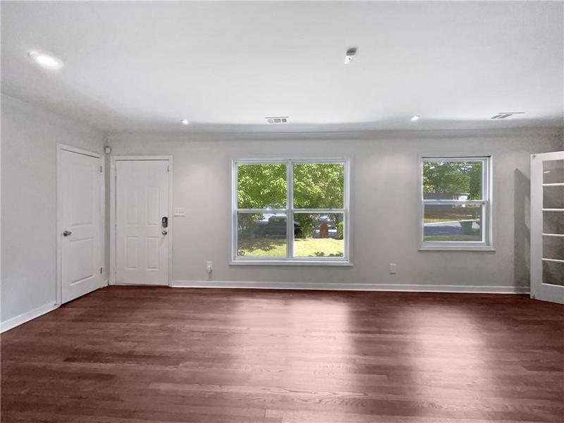 Image for property 2122 Belhaven Lane, Atlanta, GA 30315