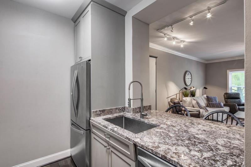 Image for property 2212 River Green Drive, Atlanta, GA 30327