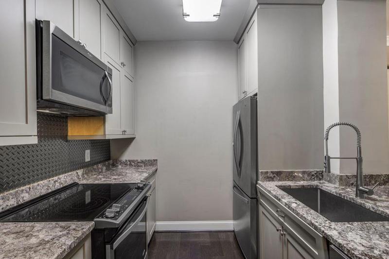 Image for property 2212 River Green Drive, Atlanta, GA 30327